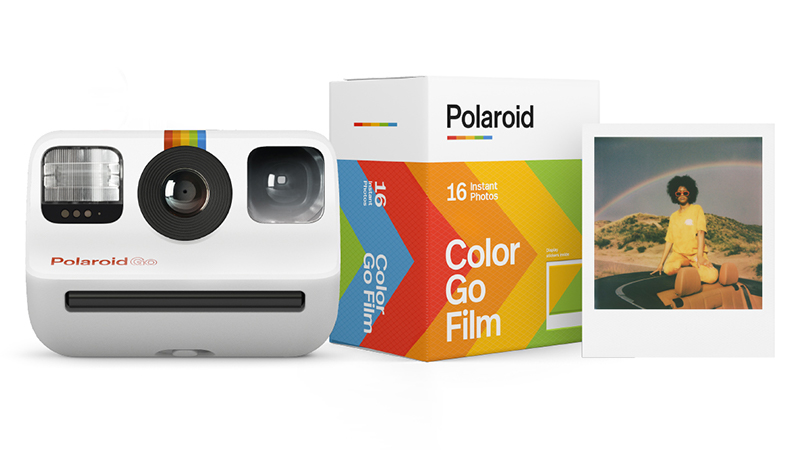 世界最小”ポケットサイズのインスタントカメラ「Polaroid Go」。小さい
