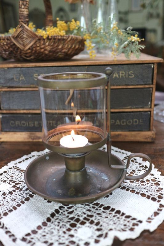 ガラスのカバーがついたキャンドルホルダー - フランスアンティークの
