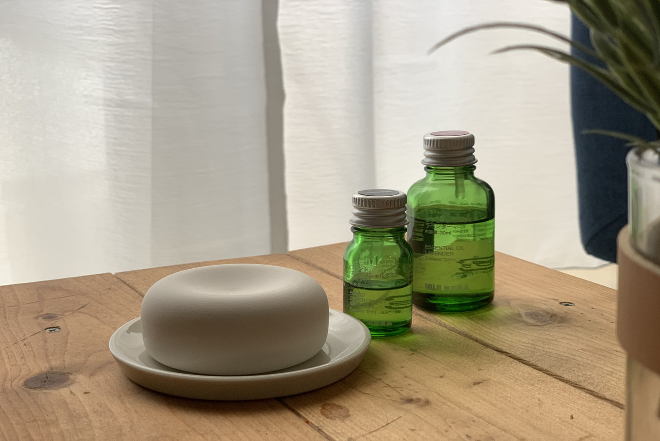 香りで気分を変える。無印良品 「アロマストーン