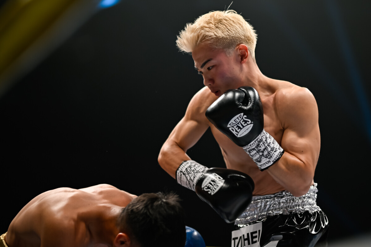 映像】プロ4戦目の吉良大弥がWBA挑戦者決定戦で衝撃の“ワンパンKO