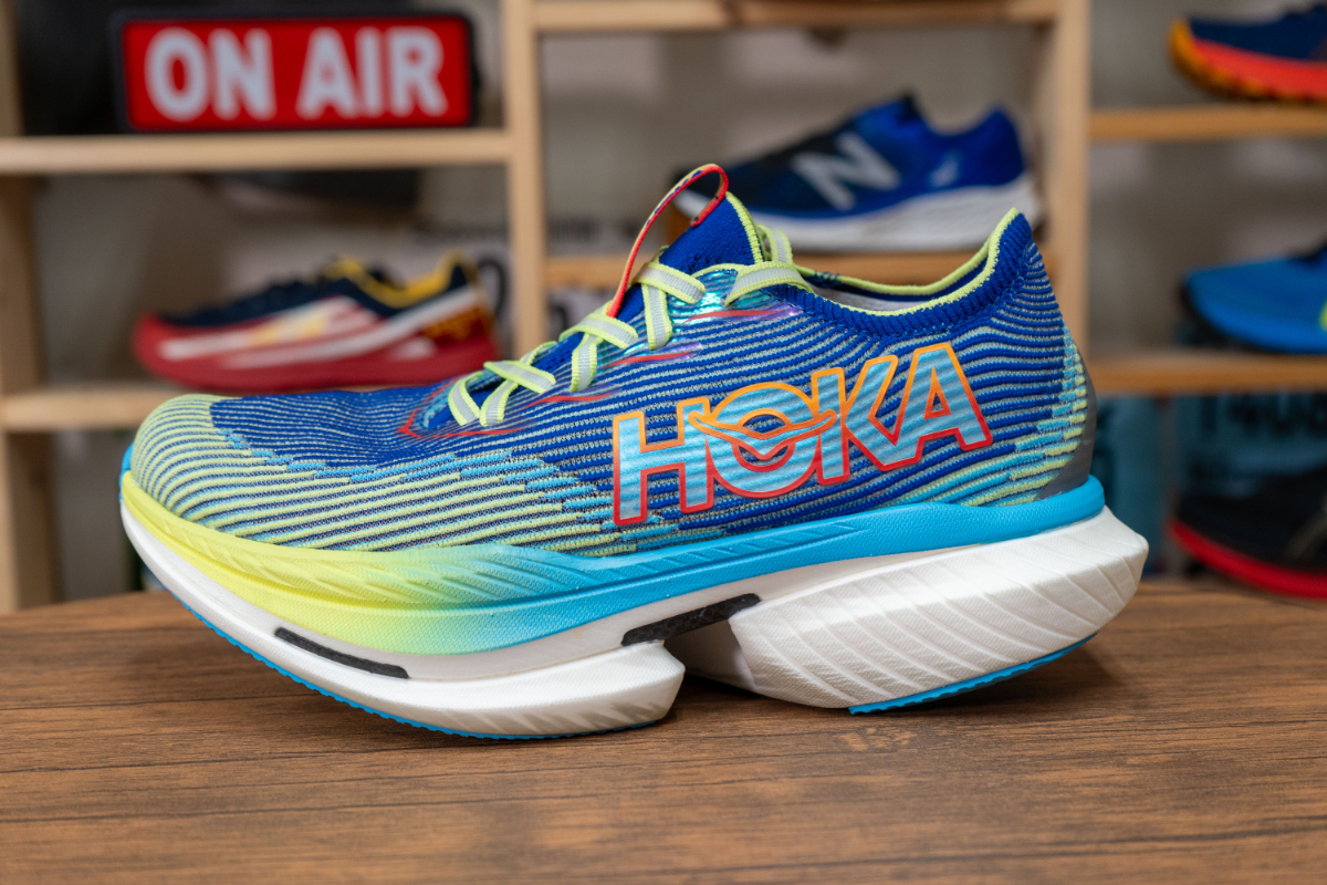 ホカ】話題の最新厚底シューズ「CIELO X1」の実力は？ブランド史上最高