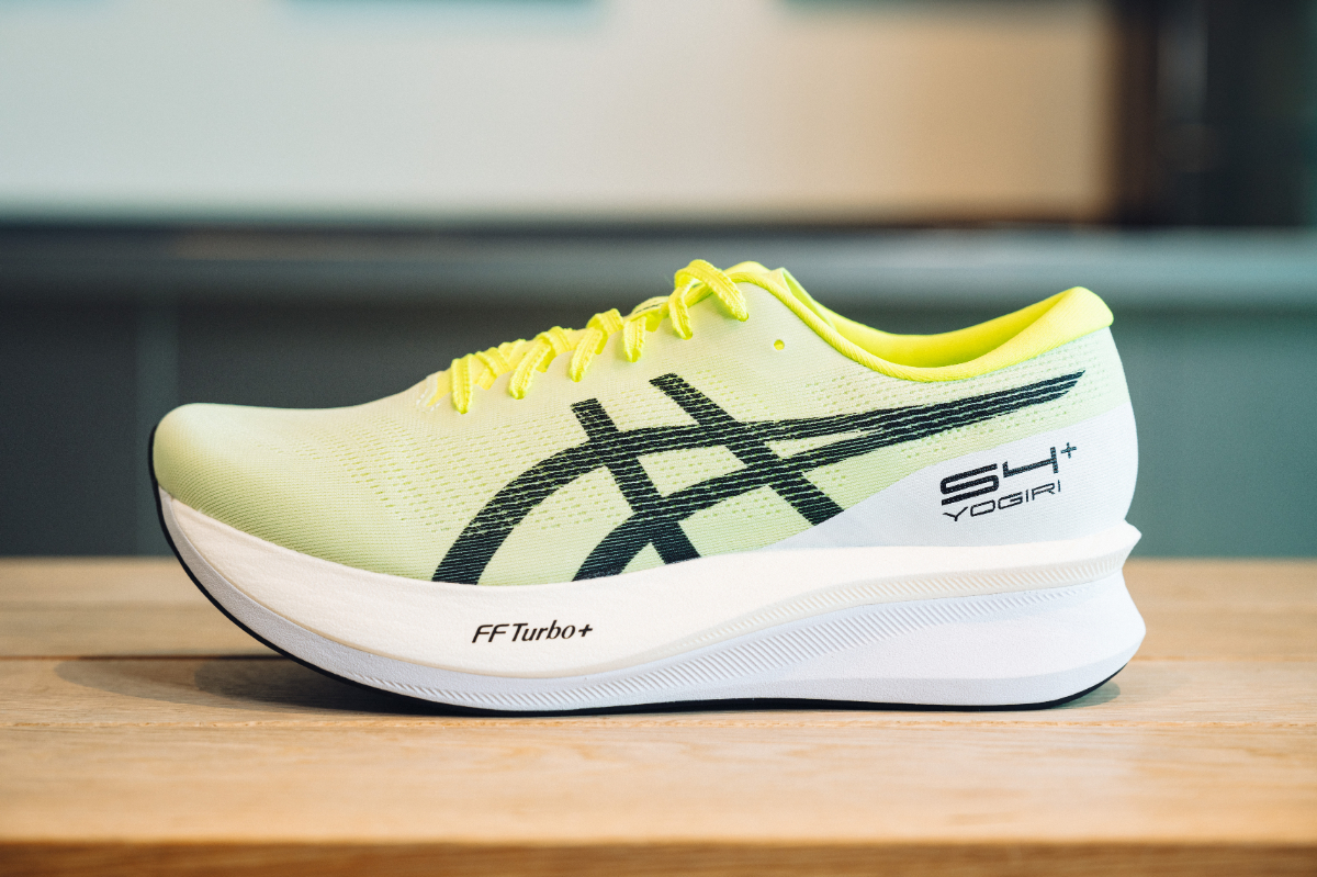 マラソン・サブ4本命シューズがアップデート！ アシックス最新作『S4＋