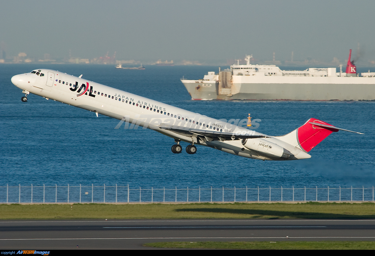 McDonnell Douglas MD-81 JAL - Japan Airlines JA8497