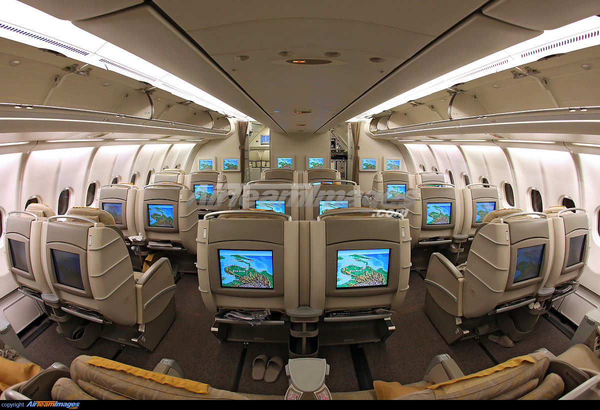 Airbus A330-323X Asiana Airlines HL7754 - AirTeamImages.com