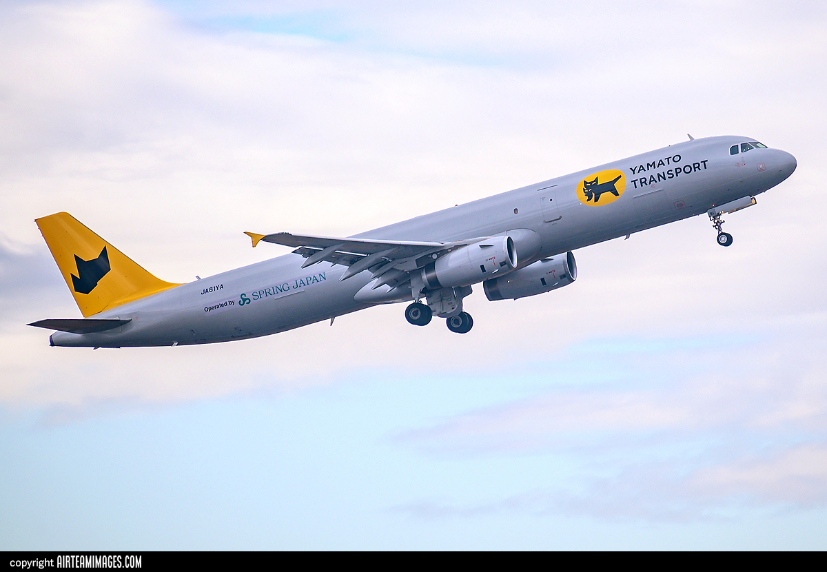 Airbus A321-231P2F Yamato Transport (Spring Airlines Japan) JA81YA