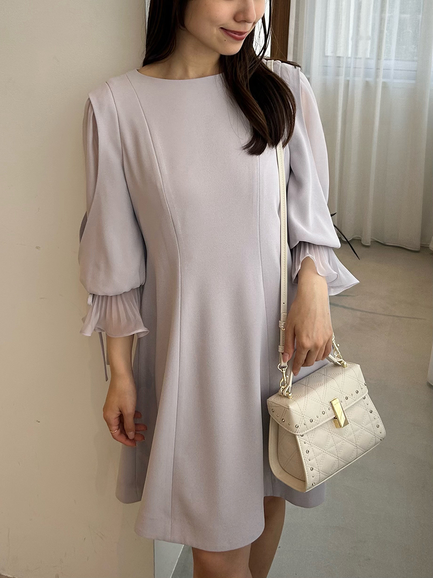 限定カラーあり】【リュタン】キルティングビジュースタッズポシェット