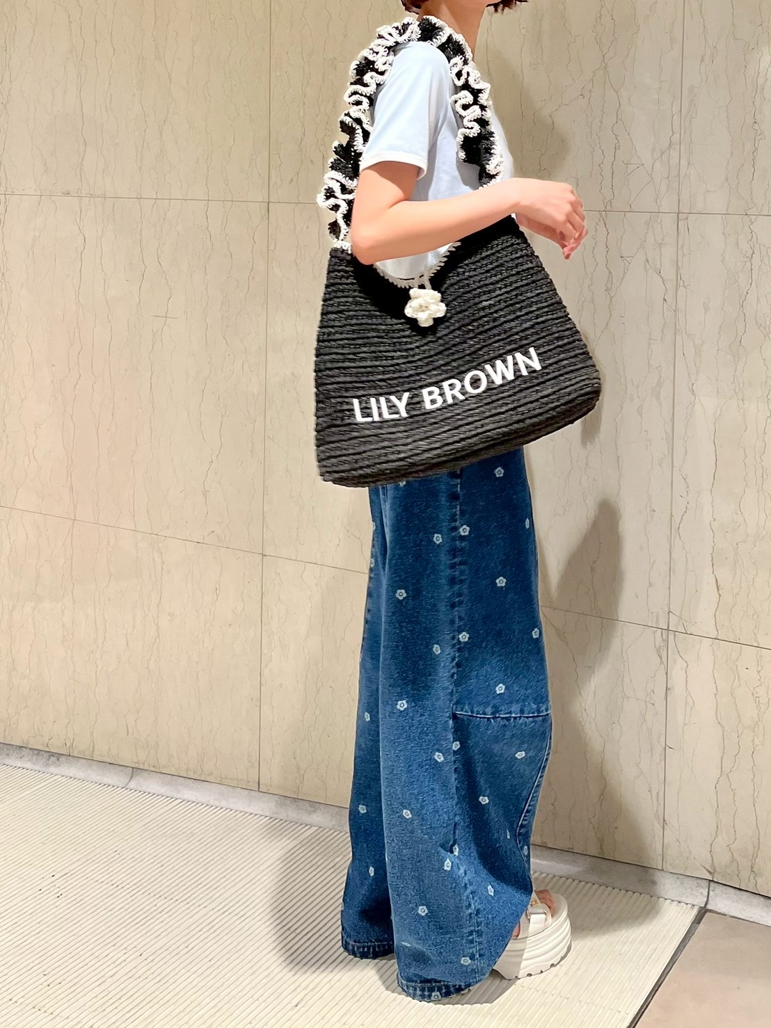 LILY BROWN×MARY QUANT】ペーパーラウンドフリルバッグ(バッグ)｜LILY