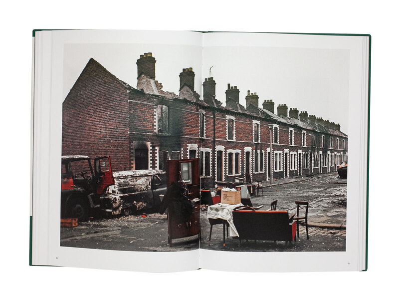 The Memories of Others - 岡村昭彦 | shashasha 写々者 - 写真集と