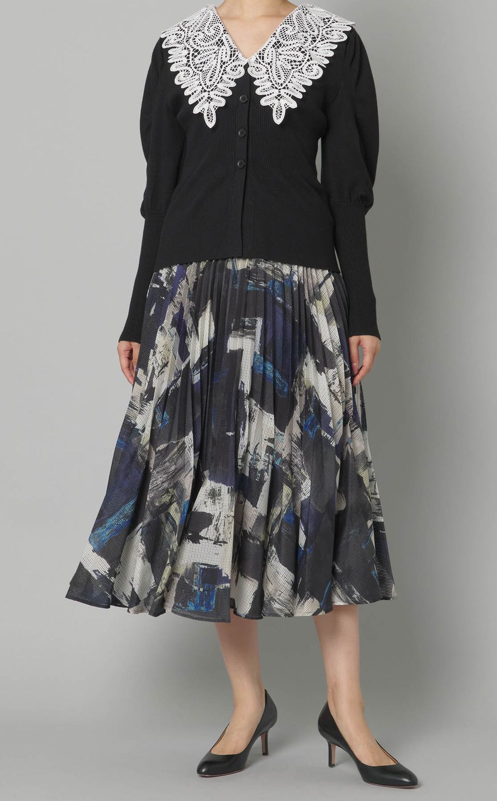 JILL STUART｜レースカラーニットカーディガン