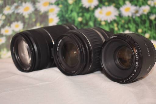 ❤Canon EOS 70D❤トリプルレンズ❤Wi-Fi接続❤単焦点レンズ付き