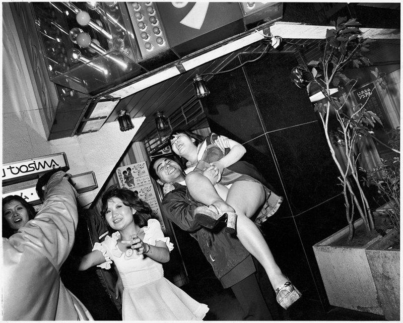 倉田精二「FLASH UP」 | ZEN FOTO GALLERY - アジア諸国の写真を専門に