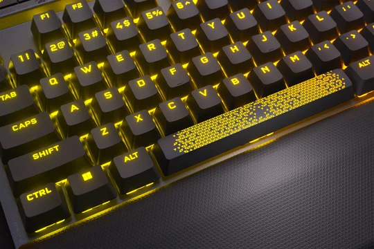 K70 MAXにソフトウェア制御のラピッドトリガーを搭載 | CORSAIR