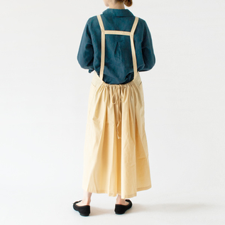 ビブ エプロンドレス／Yarmo（ヤーモ）｜愛着を持ってずっと使いたい