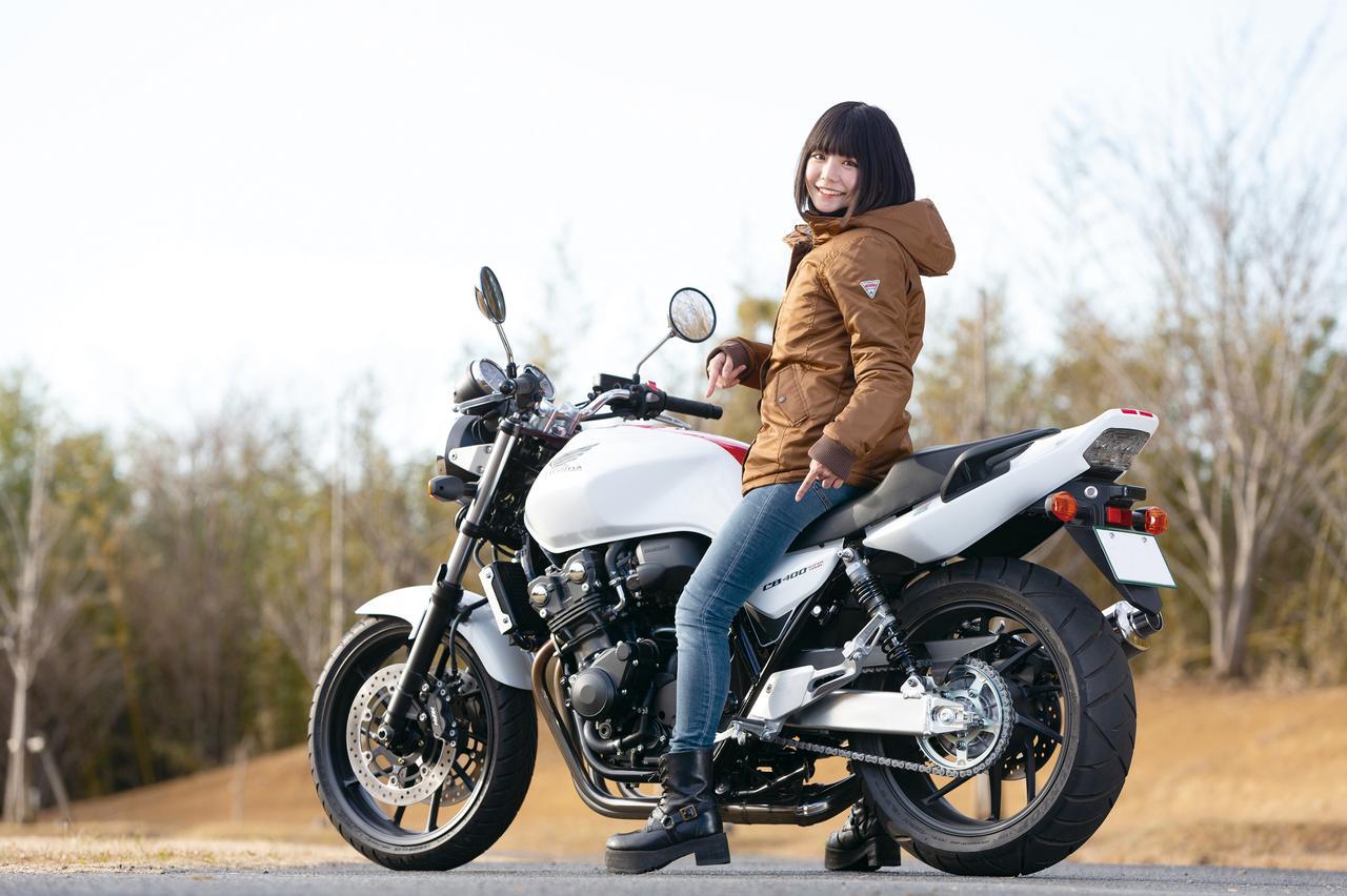 ホンダ「CB400 SUPER FOUR」のマットシルバーを手に入れるなら、いま