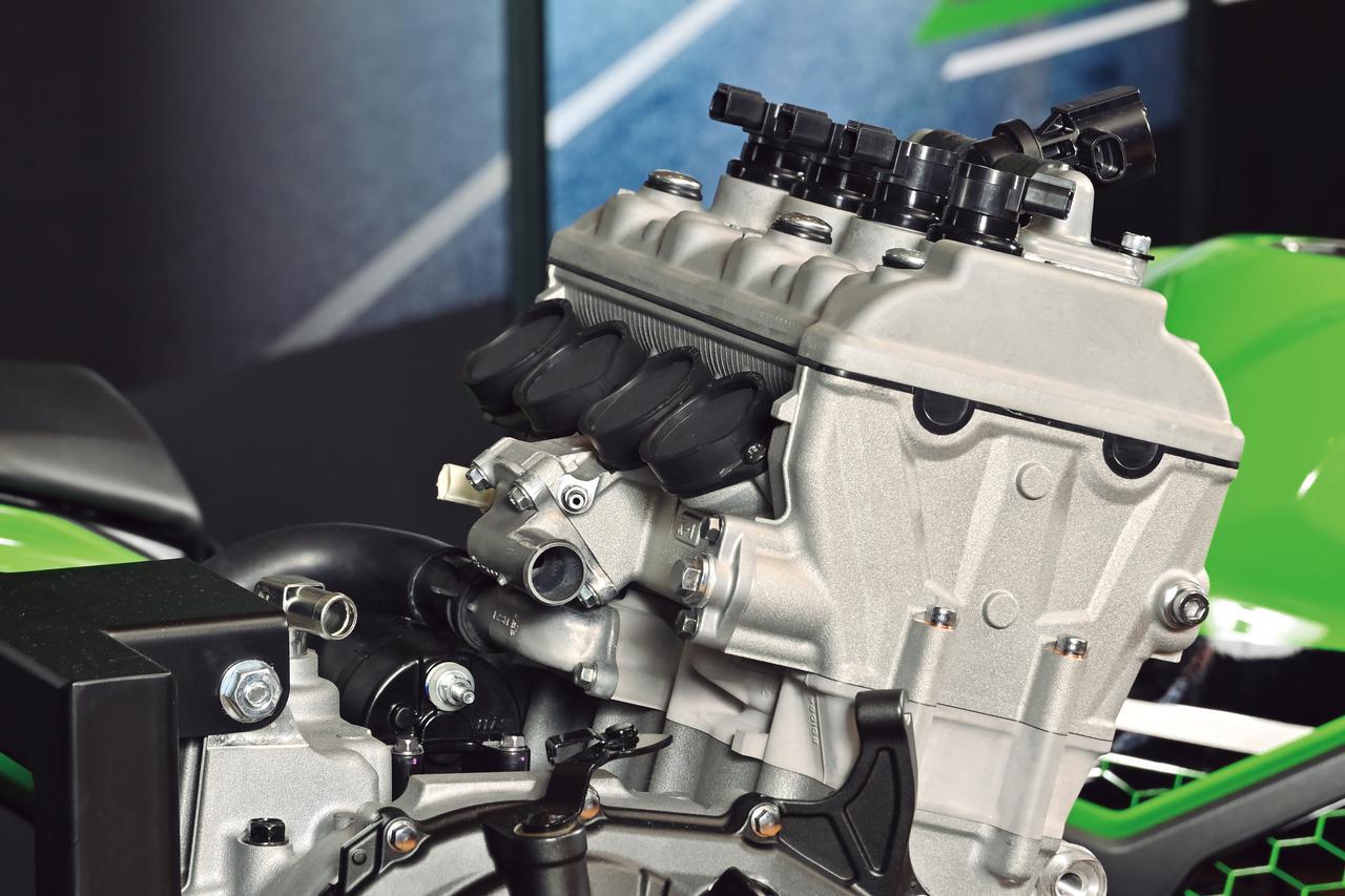 カワサキ「Ninja ZX-25R」のエンジンを徹底解剖！ 四半世紀を経て復活