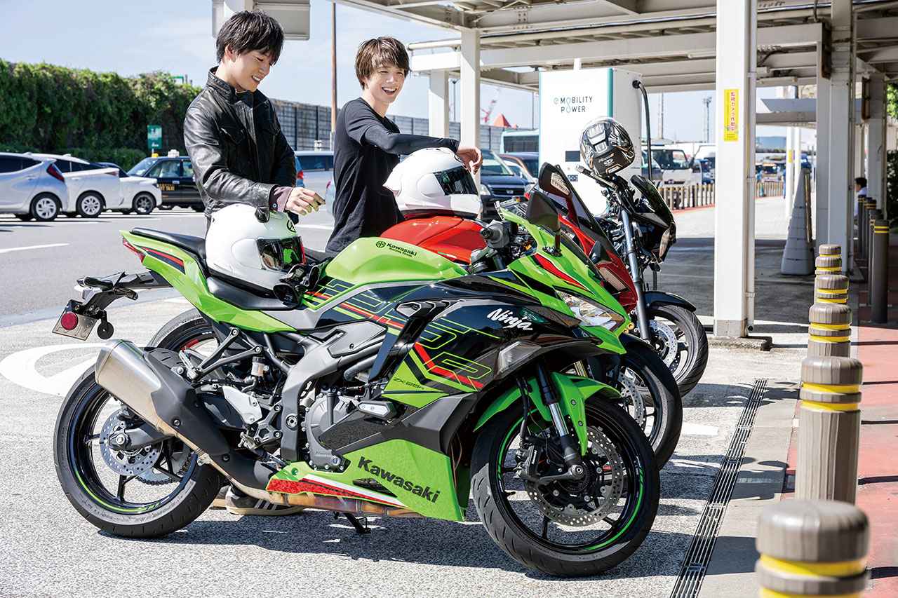 前編】横田龍儀 × 佐藤信長 バイクトーク｜Ninja ZX-25Rとパニガーレ