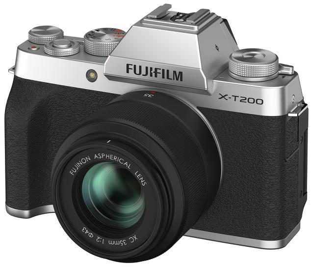 大型ワイド液晶モニターを搭載したミラーレス一眼 フジフイルム X-T200