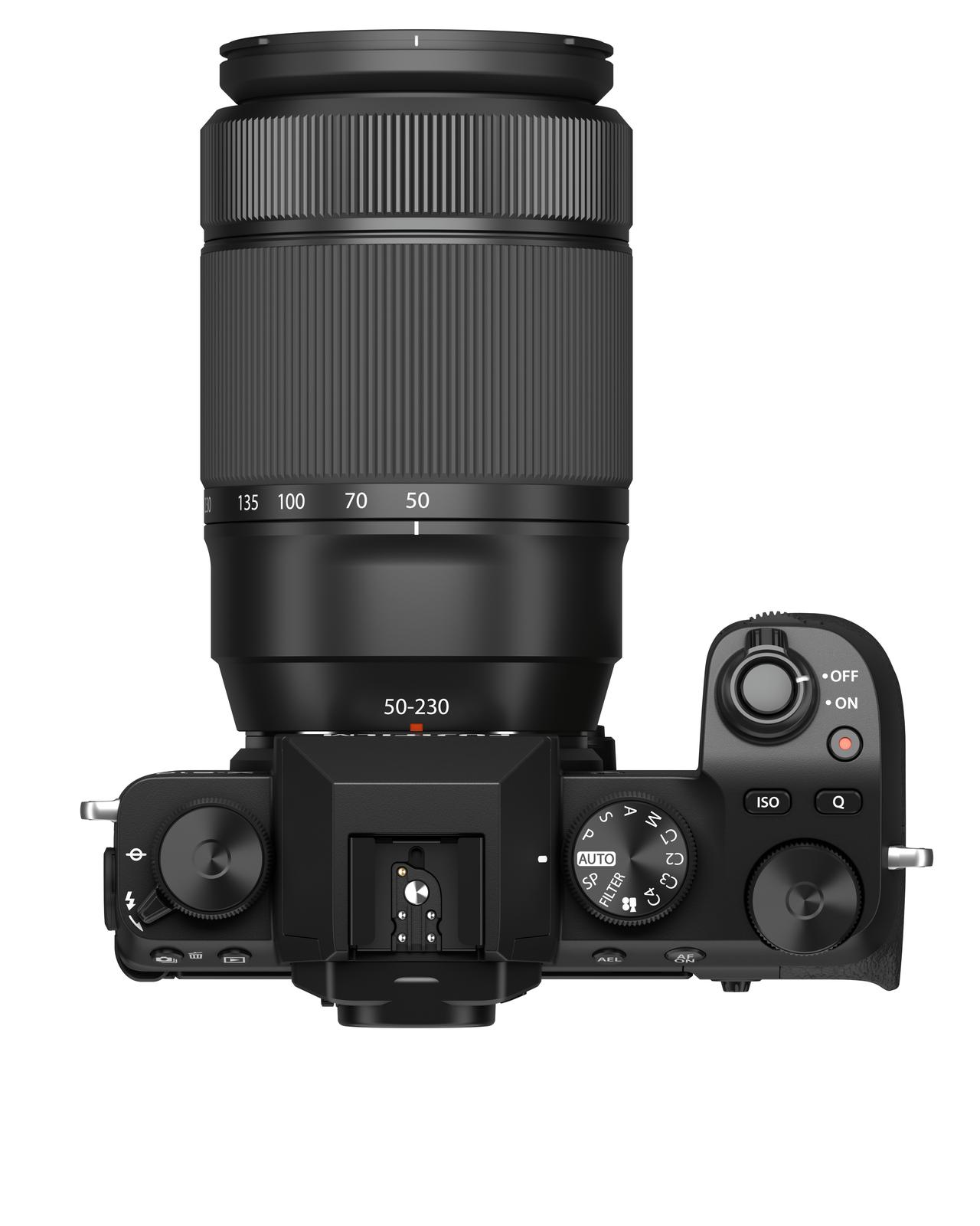 富士フイルムは小型軽量のミラーレスカメラ「X-S10」を発表。 発売は