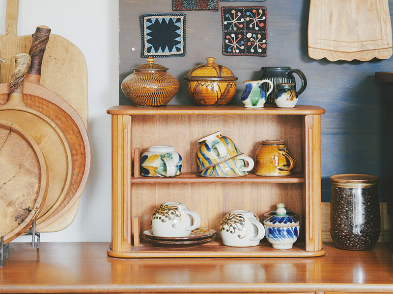 古道具や民芸品で楽しむ「収納とDIY」のアイデアを拝見（HIBI SHUKA