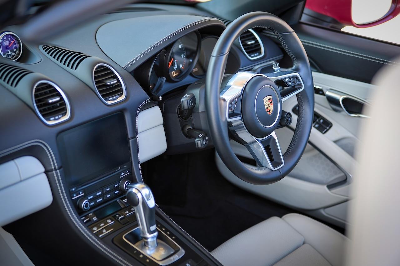 自動車まんげ鏡】エピソード24：「伝統と革新と色気」を備えた