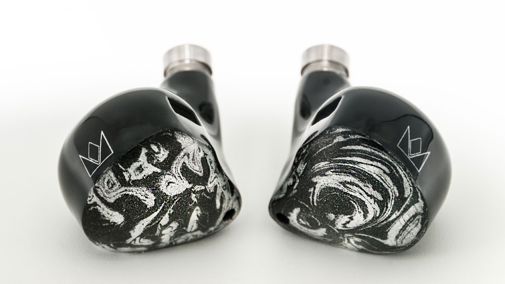 Noble Audio、ピエゾドライバーを搭載したフラッグシップイヤホン