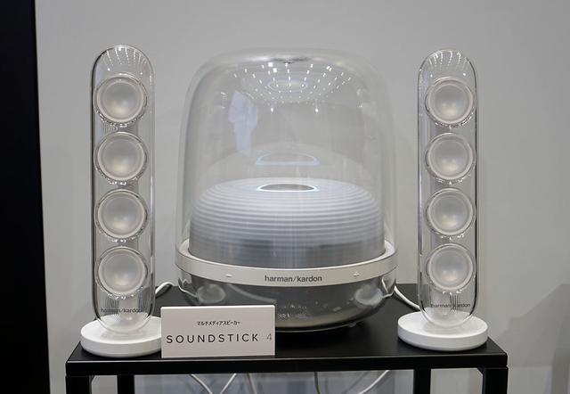 Harman Kardonの人気2.1chスピーカーシステム「SoundSticks 4」が10月