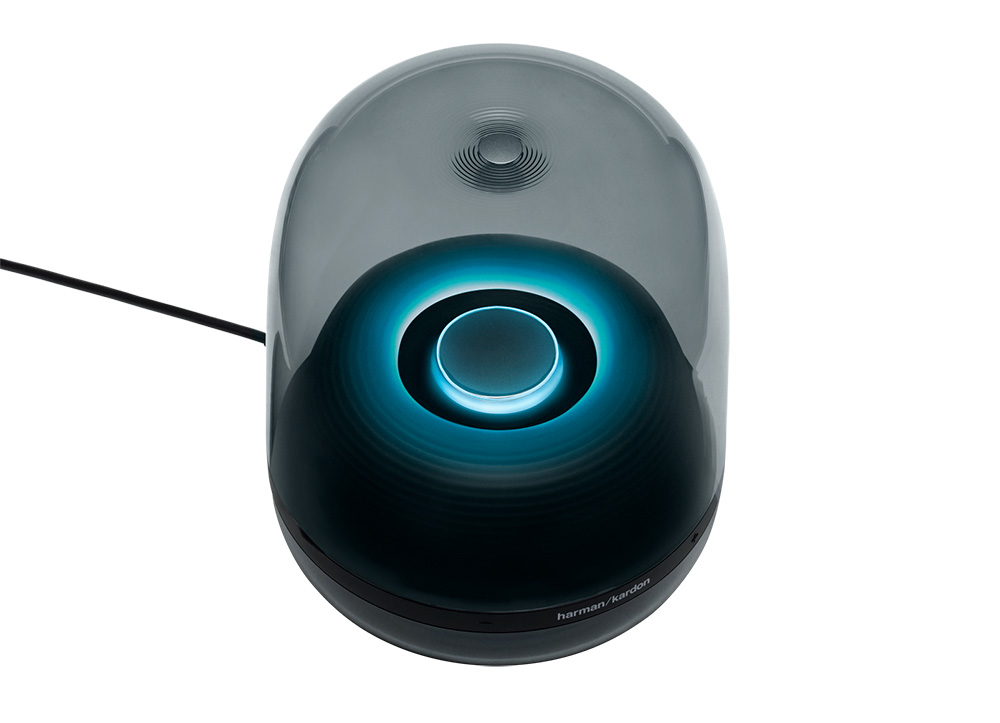 Harman Kardonのアクティブスピーカー「SoundSticks 4」に新色ブラック