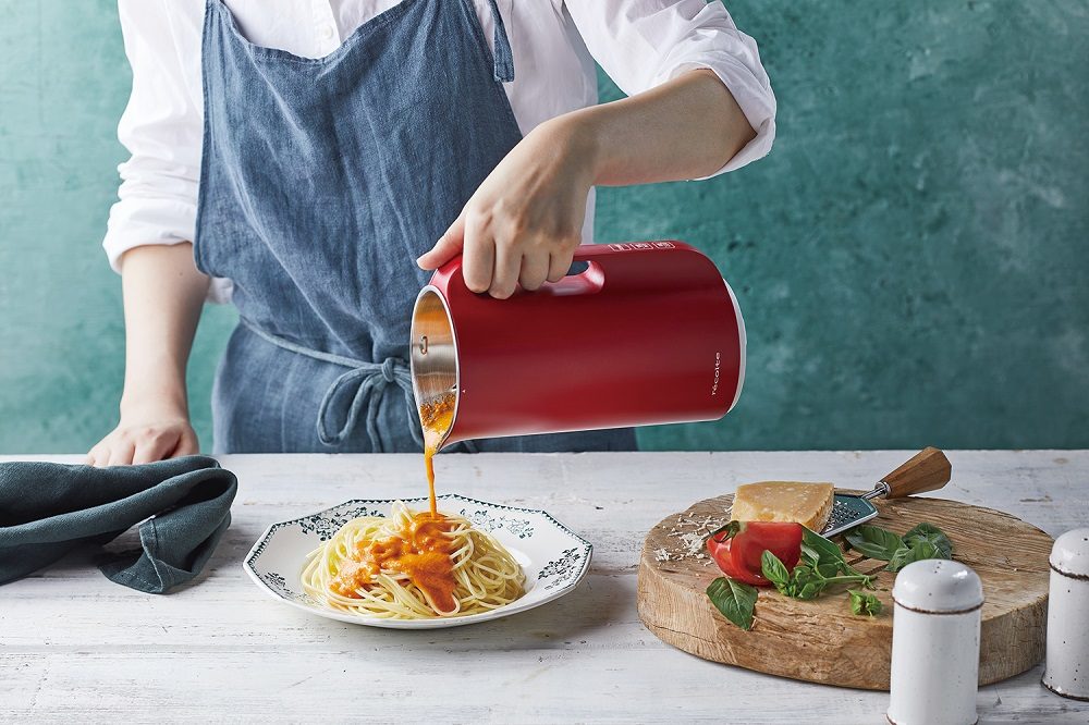 ほったらかしでスープや豆乳、おからも作れる。新感覚ブレンダー「ソイ