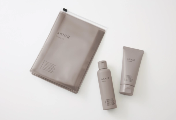 ヘアケアトラベルセット【ローズ×サンダルウッド】｜AKNIR（アクニー