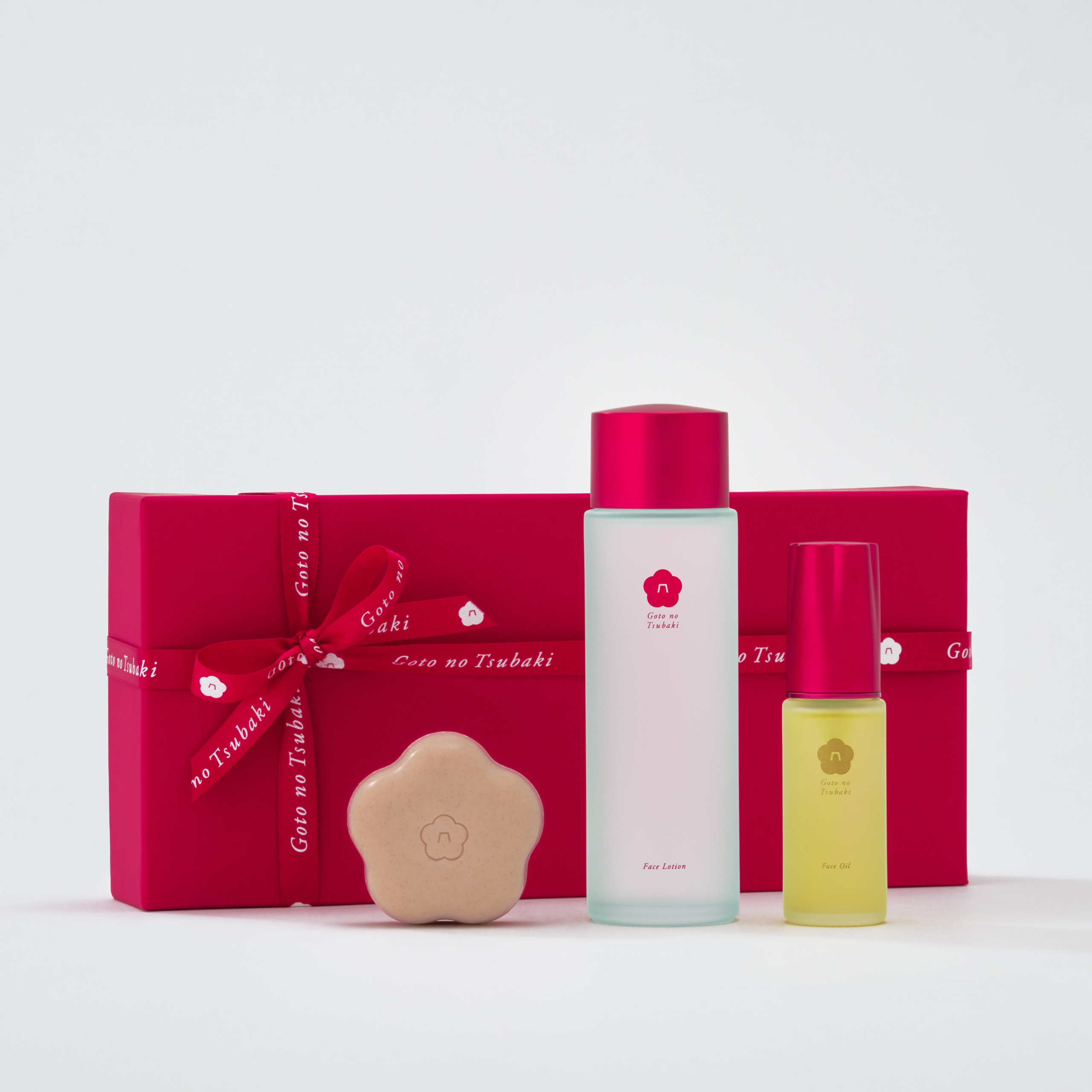 五島の椿セット スペシャルギフトボックス | 保湿水 ＋ せっけん ＋