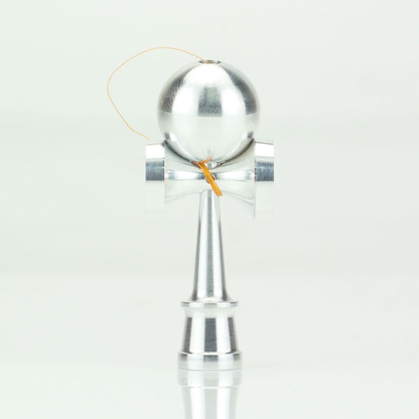 ミツミ製作所・ボールベアリング内蔵・町工場が作った極小けん玉「pico