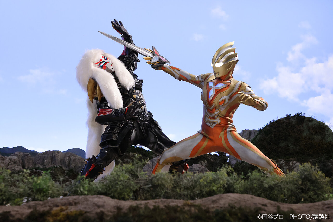 12月25日 トリガーダークがウルトラマントリガーに最後の戦いを挑む