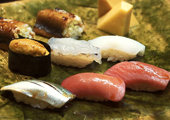 銀座 久兵衛』に動画で潜入！これぞ一流の技、最高の握りだ！[東京