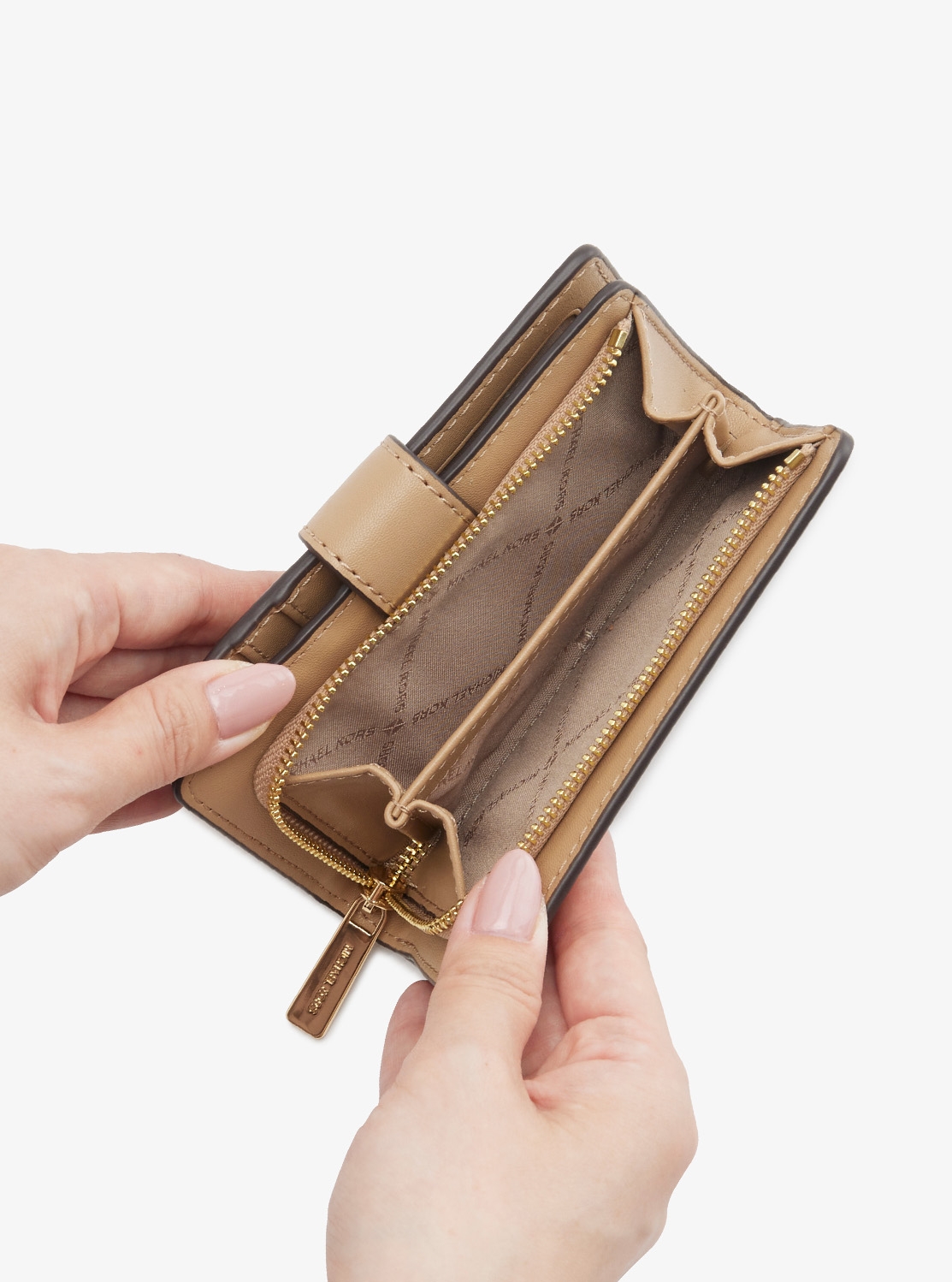 公式アウトレット】【日本限定】JET SET TRAVEL ビルフォールド ジップ