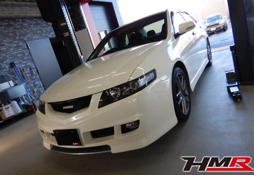 貴重な無限バンパーを装着したアコードユーロR(CL7)にTEIN FLEX Zを