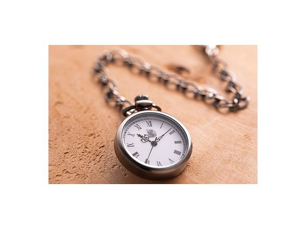 狼と香辛料: 15周年記念 懐中時計 | HLJ.co.jp