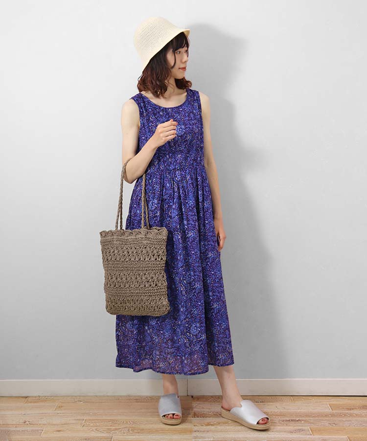 袖なしフラワー総柄ワンピース ワンピース ウェア ノースリーブ お花