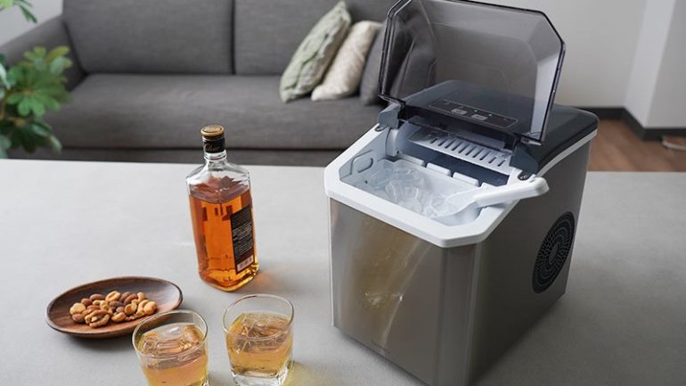 透き通った氷も作れる！最短7分で氷ができるサンコーの卓上型高速製氷