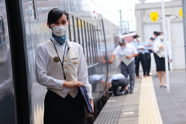 10月にデビューするJR九州のD＆S列車「36ぷらす3」、おもてなしの準備