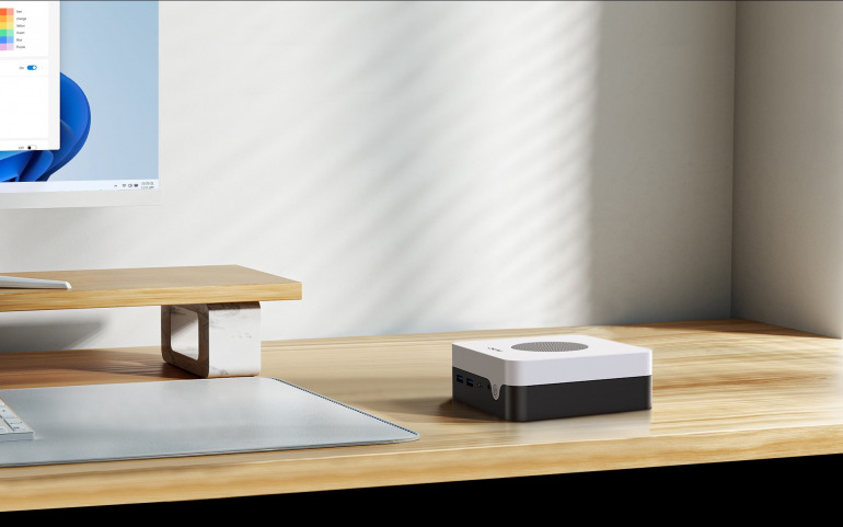 重さたったの460g！CHUWIがIntel N100プロセッサを搭載したミニPCを2万