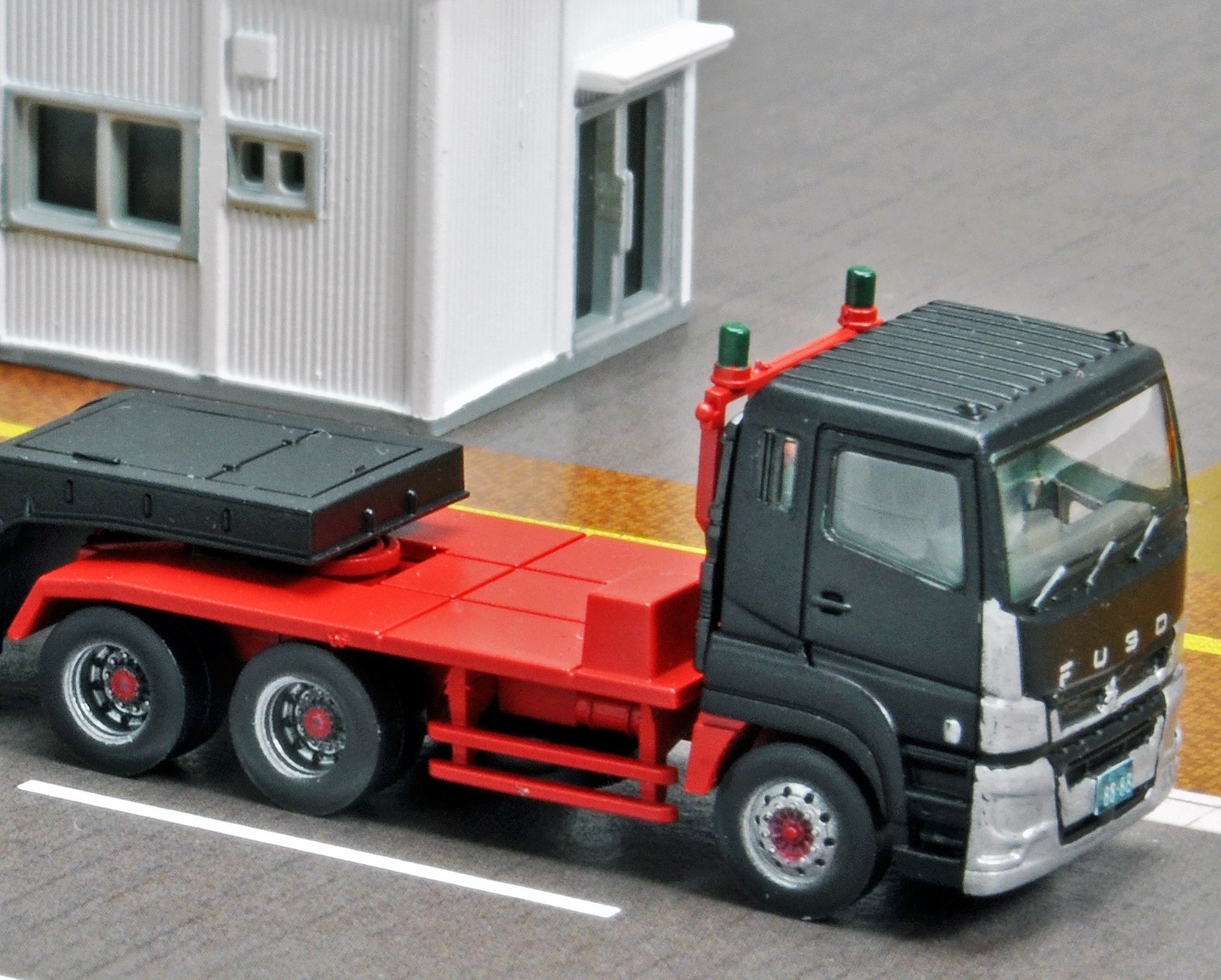 GJ！はたらくのりもの百景 002 未来を築く建設現場｜製品をさがす