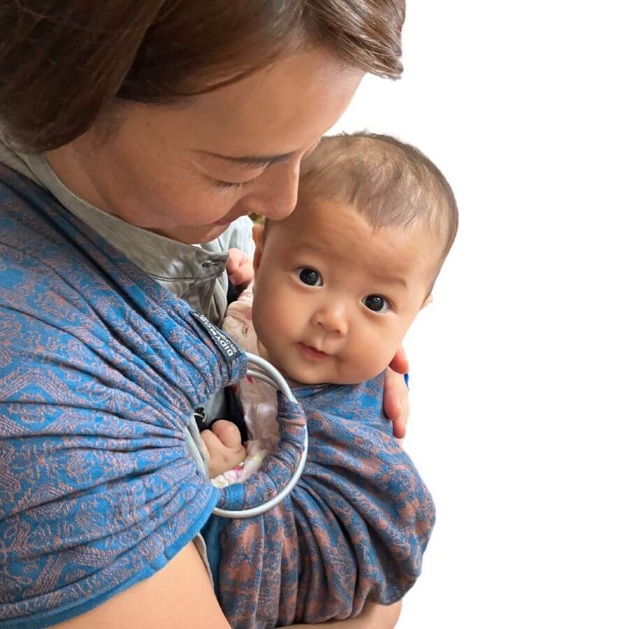 3歳以上まで使えるスリング｜新生児からベビースリングで快適な縦抱き