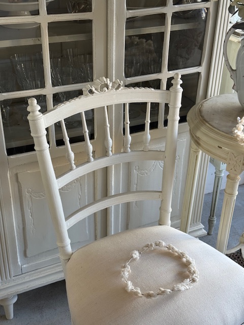 リボン装飾チェア | フランスアンティークショップディフェランス