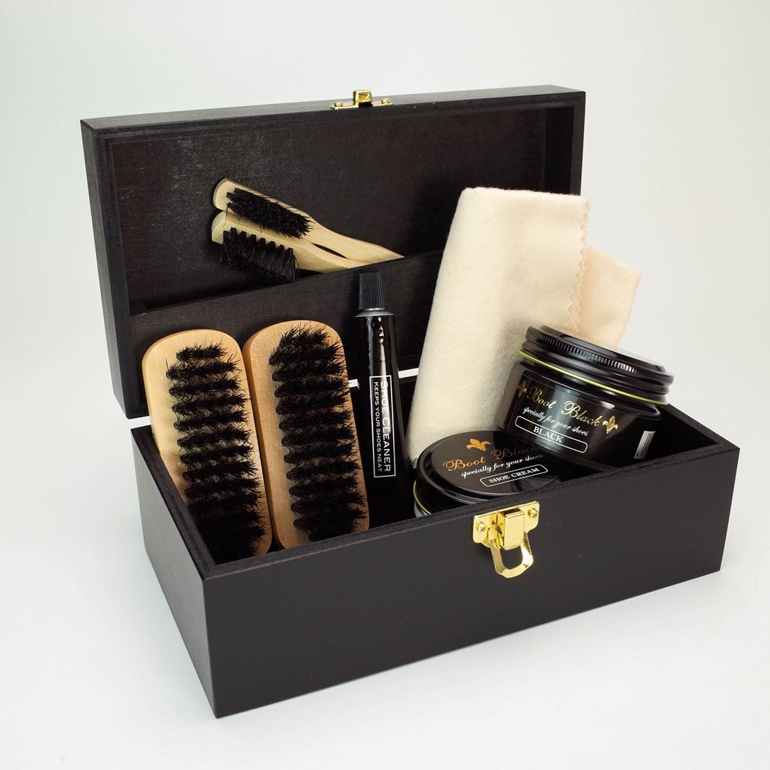 新社会人に！就職祝いに！ 最高のシューケアのために、最強の