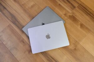 レビュー】M2 MacBook Airをメモリ24GBに！｜MB Pro M1 Maxと比較