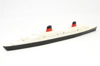 Tri-ang M703 RMS Queen Mary - Minic Ships - Hattons