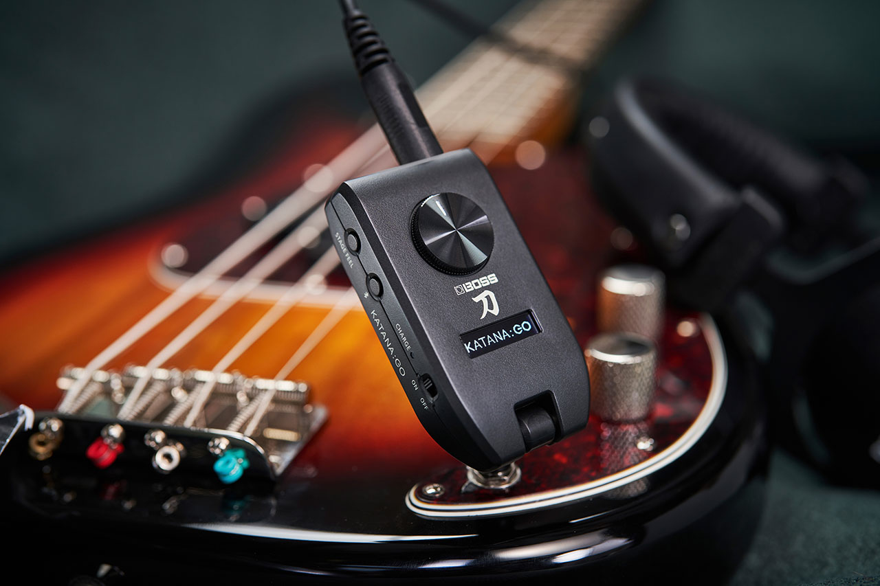 BOSSからヘッドホンアンプ「KATANA GO」が発売。