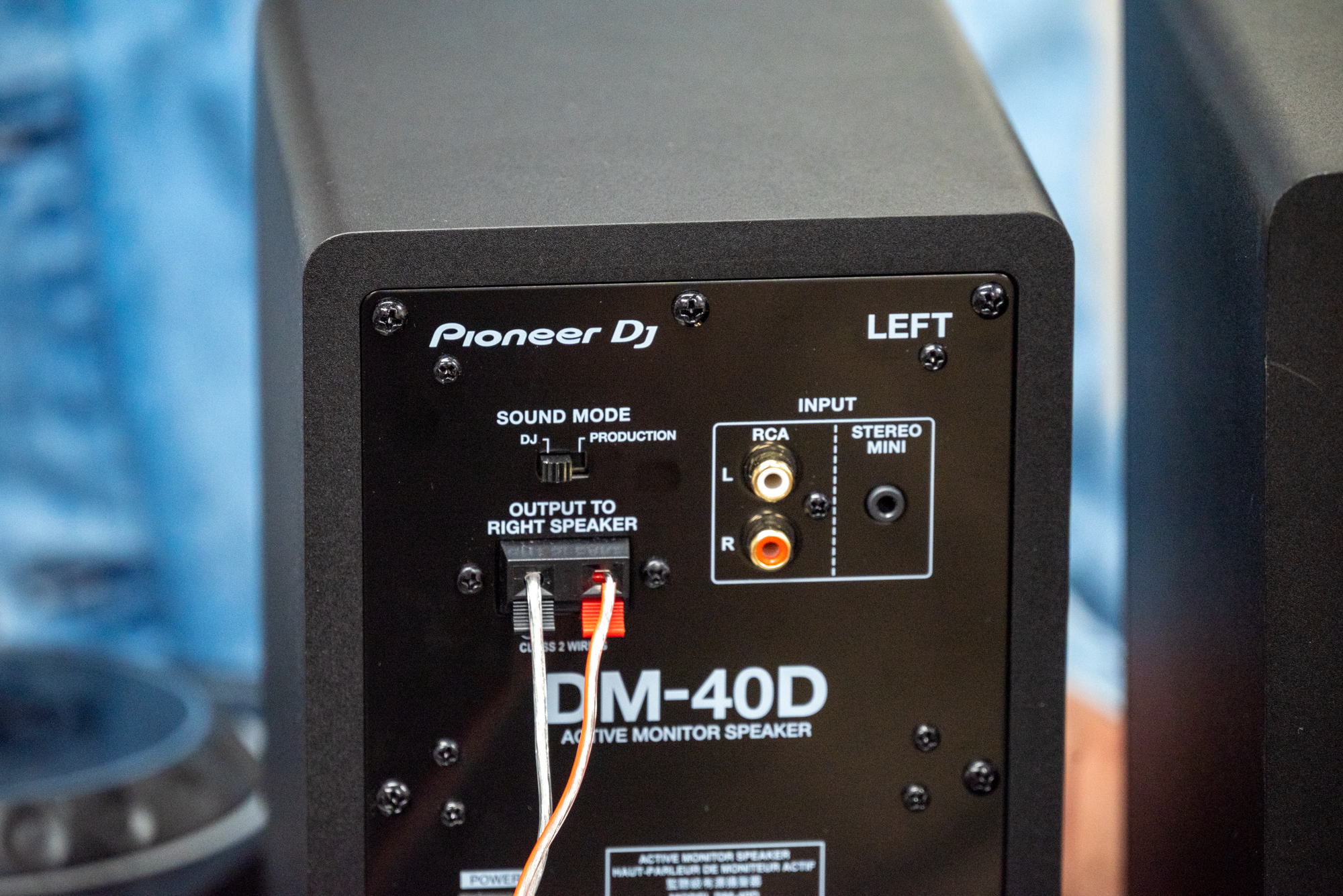 Pioneer DJのコンパクトなモニタースピーカーレビュー！