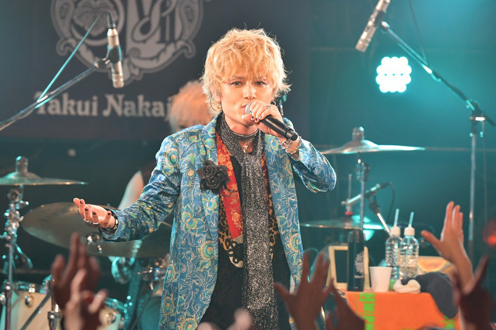 中島卓偉が最新アルバムを携え展開中の全国ツアー、埼玉・昼夜公演で