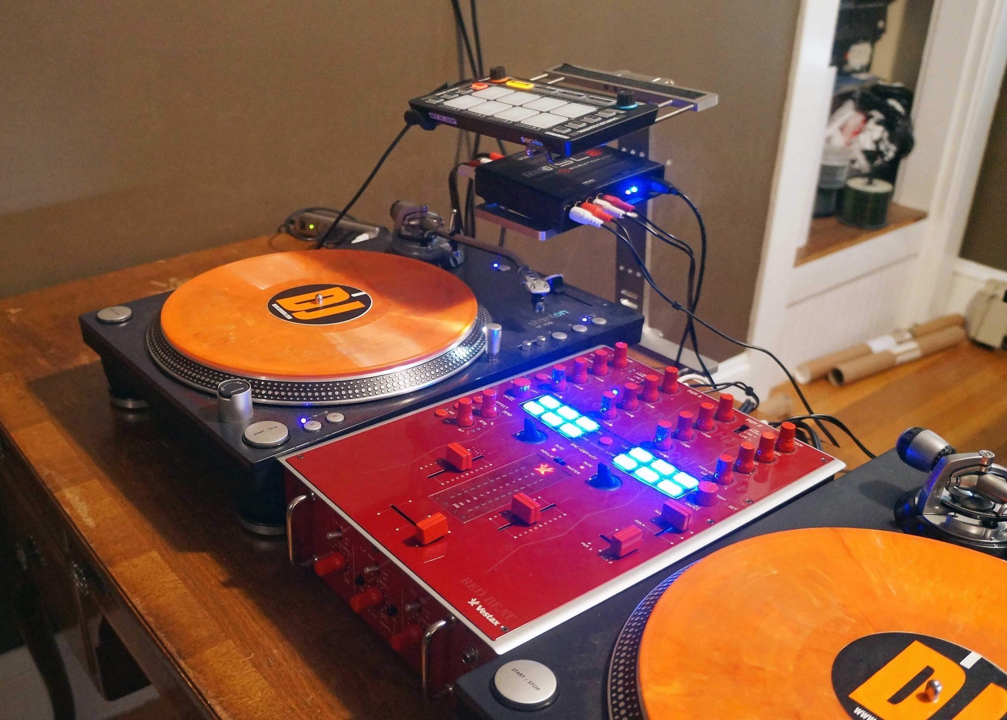 REVIEW: Reloop Neon Serato Accessory Controller